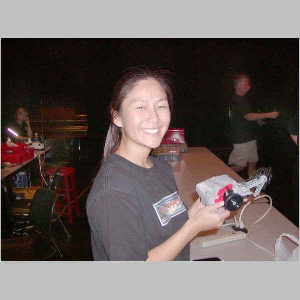 Battling Robots -- 14 JUNE 2003