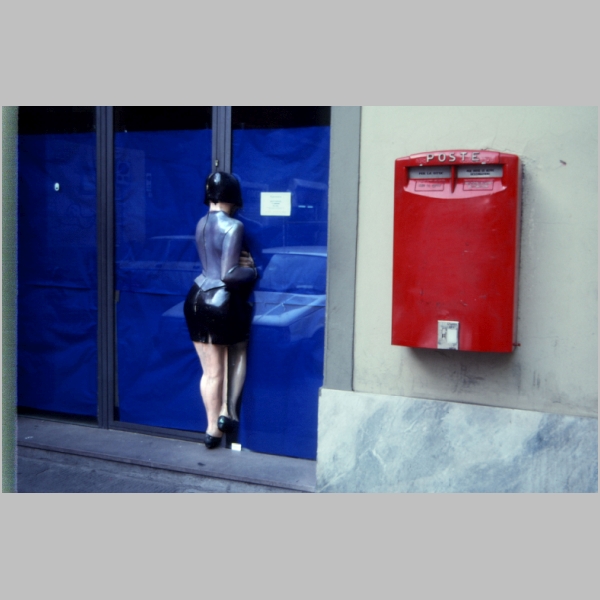EUR1-27-01.jpg