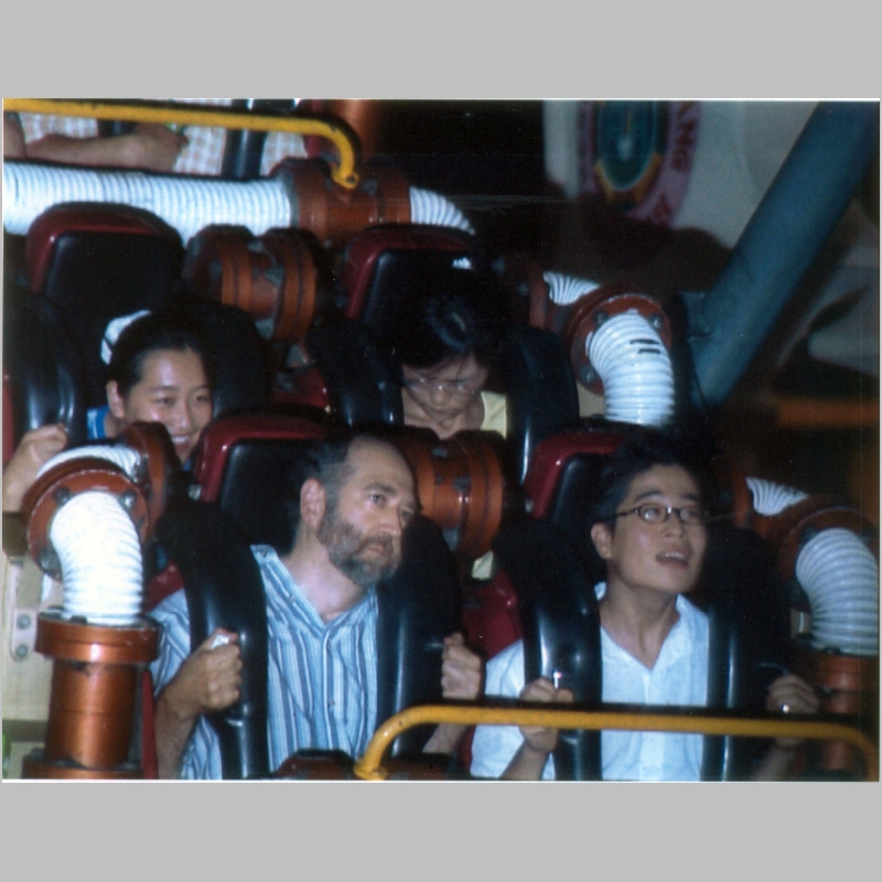2LotteWorld-RollerCoaster-Photo-Robert.jpg