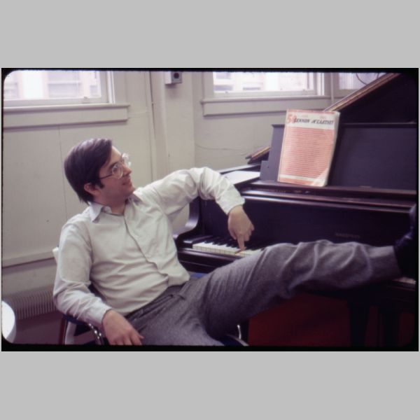 1980-04-10-jeffnicoll-at-piano.jpg
