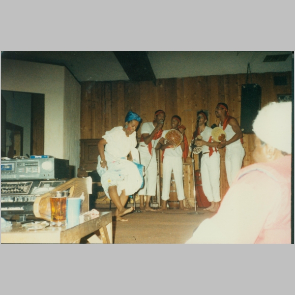 09-B.jpg