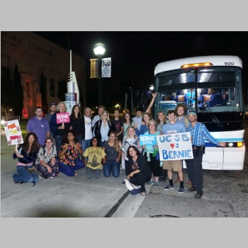 20150810-104-BernieBus.JPG