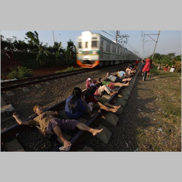 Railway_Therapy_in_indonesia_07.jpg